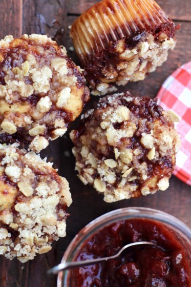 strawberry jam muffins with oatmeal streusel