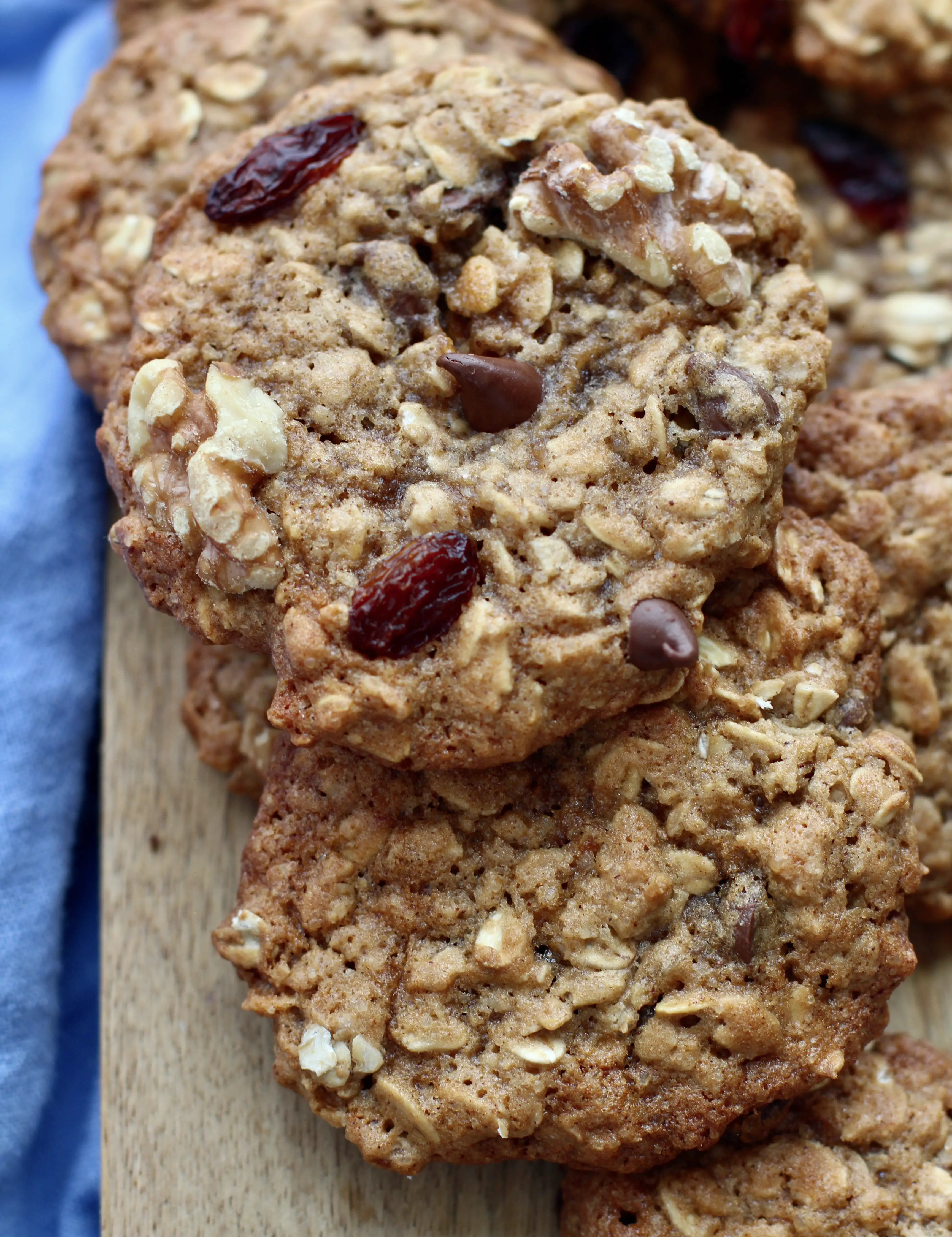 oatmeal cookies with walnuts