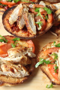 pita flatbreads with chicken