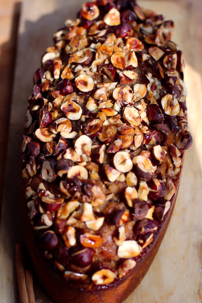 date and walnut cake