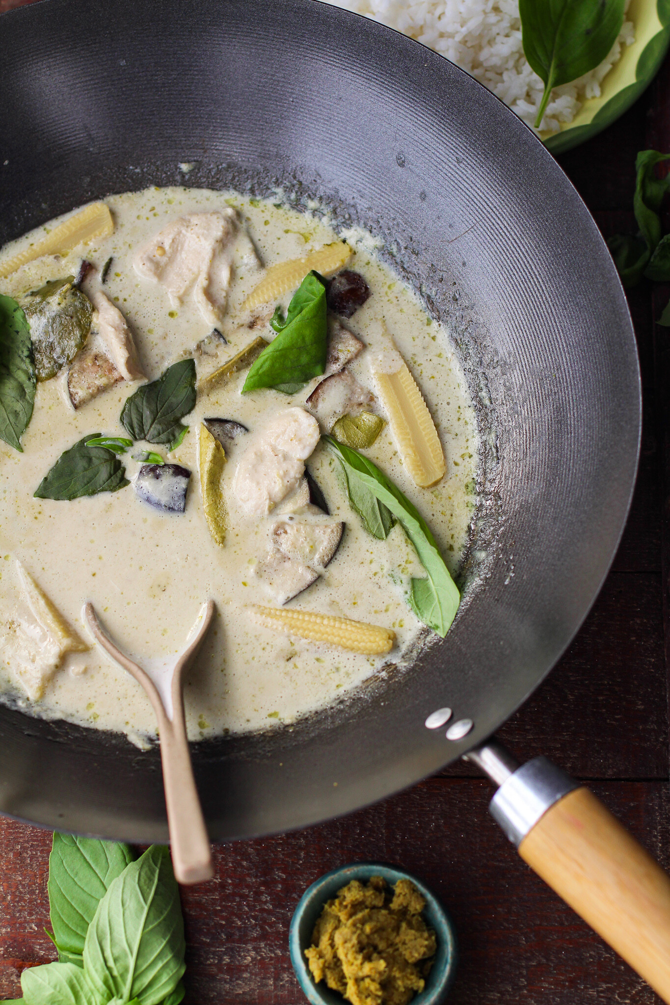 Green curry with eggplant and sale chicken